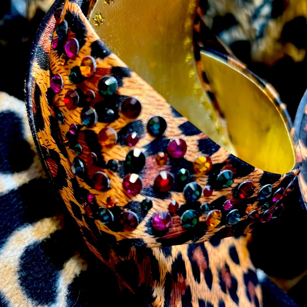 Betsey Johnson leopardskin impresssatin multi colored beaded platform size 8 1/2